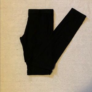 Women’s black leggings